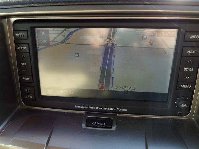デリカＤ：５ Ｇ　ナビパッケージ　４ＷＤ　純正ＨＤＤナビ　バックカメラ　後席モニター　片側電動ドア　ＨＩＤ　アルミ　クルーズコントロール　スマートキー（5枚目）