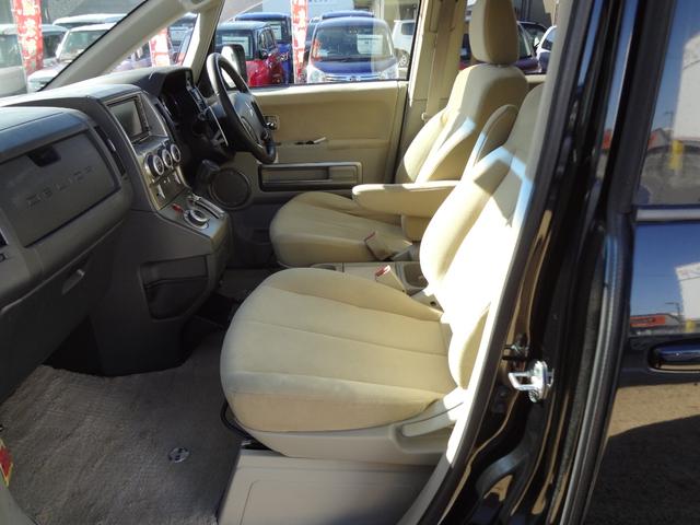 デリカＤ：５ Ｇ　ナビパッケージ　４ＷＤ　純正ＨＤＤナビ　バックカメラ　後席モニター　片側電動ドア　ＨＩＤ　アルミ　クルーズコントロール　スマートキー（18枚目）