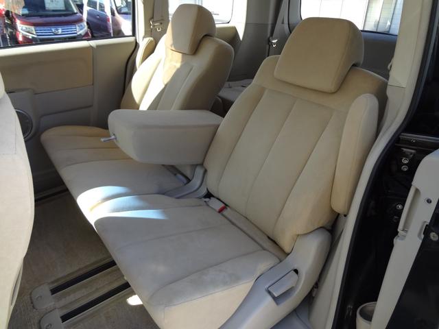 デリカＤ：５ Ｇ　ナビパッケージ　４ＷＤ　純正ＨＤＤナビ　バックカメラ　後席モニター　片側電動ドア　ＨＩＤ　アルミ　クルーズコントロール　スマートキー（19枚目）