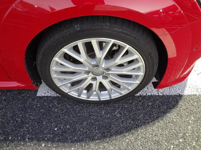 ＴＴクーペ ２．０ＴＦＳＩ　クワトロ　Ｓラインパッケージ　４ＷＤ　Ｓラインパッケージ　バーチャルコックピット　ナビ　フルセグＴＶ　Ｂｌｕｅｔｏｏｔｈ　バックカメラ　ＥＴＣ　ＬＥＤヘッドライト　アルミ　ＢＳＭ　クリアランスソナー　スマートキー（22枚目）