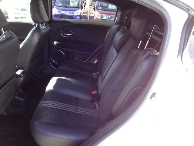 ヴェゼル ハイブリッドＲＳ・ホンダセンシング　純正８インチナビ　フルセグ　Ｂｌｕｅｔｏｏｔｈ　バックカメラ　ＥＴＣ　前後ドライブレコーダー　パワーシート　シートヒーター　ＬＥＤ　アルミ　クリアランスソナー　衝突軽減ブレーキ　オートクルーズ（24枚目）