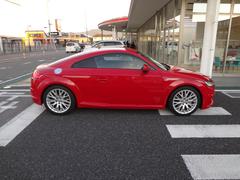 �߸ˤϣ����֤����֤��ʤ��ΤǾ�˿����ʺ߸˼֤�·�äƤޤ��� 3