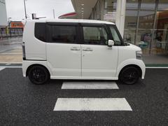 �߸ˤϣ����֤����֤��ʤ��ΤǾ�˿����ʺ߸˼֤�·�äƤޤ��� 3