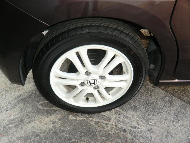 Ｎ－ＢＯＸ ２トーンカラースタイル　Ｇ・Ｌパッケージ　両側スライド片側電動ドア　ＡＶ一体型メモリーナビ　フルセグＴＶ　スマートキー　スペアキー　バックカメラ　ドラレコ　ＥＴＣ　格納型リアサンシェード　プッシュスタート　電動格納ミラースイッチ　アームレスト（26枚目）