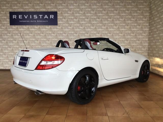 SLK350 ナビ・赤レザーシート・パワーシート・シートヒーター・エアースカーフ・ドライブレコーダー・HIDライト・フォグランプ・コーナーセンサー・ドアミラーウインカー・ETC(6枚目)