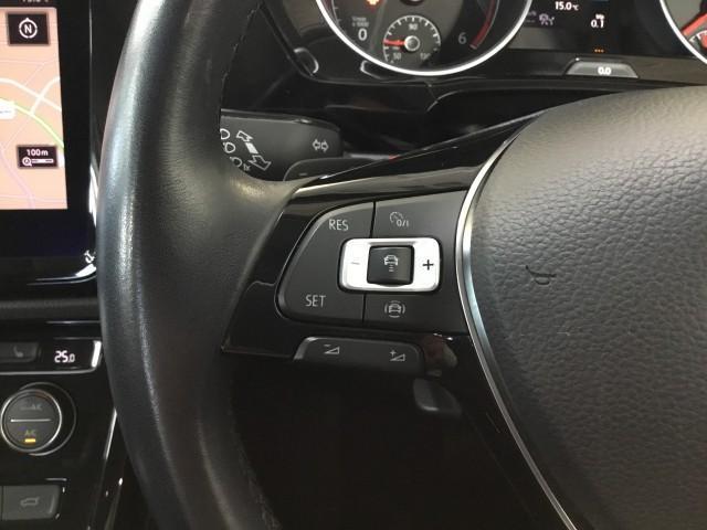 ゴルフトゥーラン ＴＤＩ　ハイライン　追突軽減車７人乗・ナビＴＶ・カープレーアンドロイド対応・後退時軽減ブレーキ・アダクティブクルーズコントロール・フロントアシスト・サイドアシスト・パークアシスト・シートヒーター（23枚目）