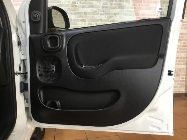パンダ イージー　ワンオーナー車・追突軽減車・ナビＴＶ・バックカメラ・Ｂｌｕｔｅｏｏｔｈ・ＵＳＢ・ＥＴＣ・ＬＥＤフォグランプ・ＬＥＤデイライト・ＤＶＤ再生・ＣＤ・リヤガラスフィルム貼り・ドアバイザー（26枚目）