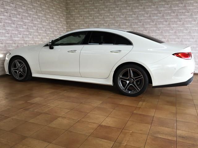 ＣＬＳクラス ＣＬＳ２２０ｄ　スポーツ　エクスクルーシブパッケージ　ディーゼル車・サンルーフ・黒革パワーエアーシートヒーター付き・ナビＴＶ・ブルメスターサウンド・３６０度カメラ・バックカメラ・コーナーセンサー・後席シートヒーター・ワイヤレス充電・アンビエントライト（13枚目）
