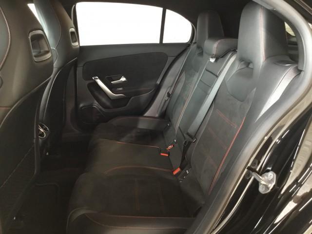 Ａクラス Ａ２００ｄ　ＡＭＧライン　ディーゼル車・半レザーパワーシートヒーター付・ナビＴＶ・ワイヤレス充電・Ｂｌｕｔｅｏｏｔｈ・ＵＳＢ・タイプＣ・追突軽減車・アダクティブクルーズコントロール・ブラインドスポット・道路標識アシスト（29枚目）