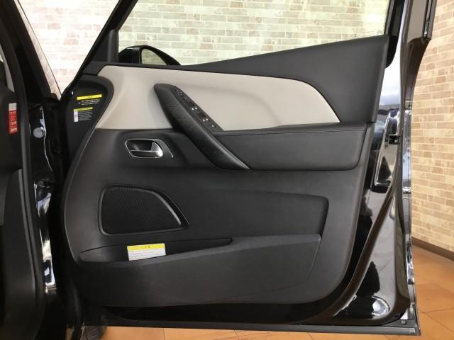 グランドC4 スペースツアラー シャイン ブルーHDi ディーゼル車・7人乗・ガラスルーフ・本革パワーシートヒーター付き・追突軽減車・アクティブクルーズコントロール・ブラインドスポット・コーナーセンサー・ナビTV・360度カメラ・Bluteooth・USB(23枚目)