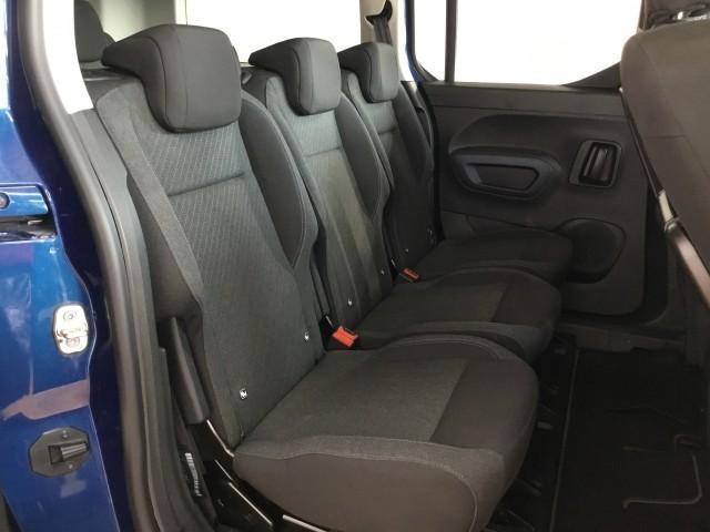 ドブロ マキシ ディーゼル車・7人乗・アクティブブレーキ追突軽減車・アダクティブクルーズコントロール・インテリジェントハイビーム・カープレイ対応・Bluetooth・USB・バックカメラ・コーナーセンサー(28枚目)