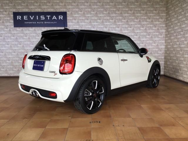 MINI クーパーSD クリーンディーゼル車・JCW18インチアルミホイル・ナビ・Bluetooth・USB・ユニオンジャックパーツアクセサリー・センター二本出しマフラー・LEDライ(10枚目)