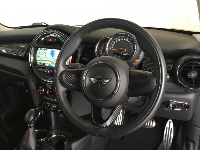 MINI クーパーSD クリーンディーゼル車・JCW18インチアルミホイル・ナビ・Bluetooth・USB・ユニオンジャックパーツアクセサリー・センター二本出しマフラー・LEDライ(21枚目)