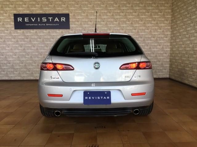 アルファ159スポーツワゴン 2.2 JTS セレスピードプログレッション ブラックレザーシートヒーター・ナビ・TV・DVD再生・CD・ETC・コーナーセンサー・HIDライト・フォグランプ・パドルシフト・3連メーター・プッシュスタート(4枚目)