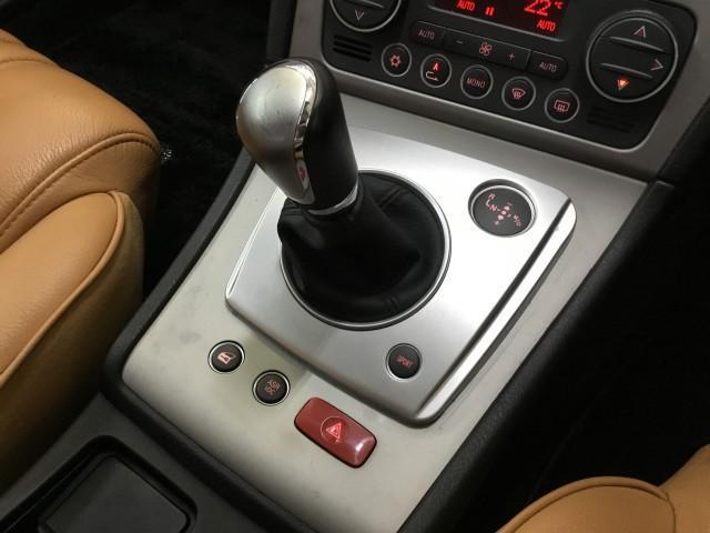 アルファ159スポーツワゴン 2.2 JTS セレスピードプログレッション ブラックレザーシートヒーター・ナビ・TV・DVD再生・CD・ETC・コーナーセンサー・HIDライト・フォグランプ・パドルシフト・3連メーター・プッシュスタート(22枚目)