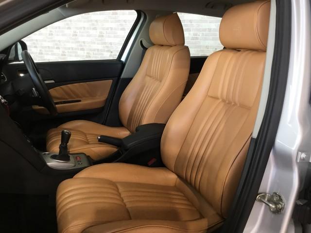 アルファ159スポーツワゴン 2.2 JTS セレスピードプログレッション ブラックレザーシートヒーター・ナビ・TV・DVD再生・CD・ETC・コーナーセンサー・HIDライト・フォグランプ・パドルシフト・3連メーター・プッシュスタート(28枚目)