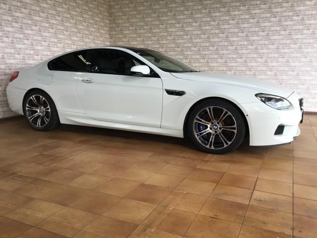 Ｍ６ ベースグレード　黒革パワーシートヒーター付・カーボンルーフ・ヘッドアップディスプレイ・ナビＴＶ・Ｂｌｕｅｔｏｏｔｈ・ＵＳＢ・ＤＶＤ・アダプティブＬＥＤヘッドライト・フロントモニター・バックカメラ・コーナーセンサー（12枚目）