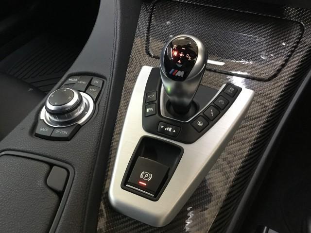Ｍ６ ベースグレード　黒革パワーシートヒーター付・カーボンルーフ・ヘッドアップディスプレイ・ナビＴＶ・Ｂｌｕｅｔｏｏｔｈ・ＵＳＢ・ＤＶＤ・アダプティブＬＥＤヘッドライト・フロントモニター・バックカメラ・コーナーセンサー（23枚目）