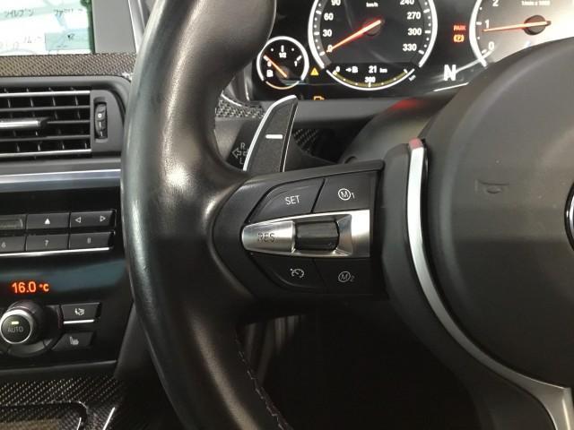 Ｍ６ ベースグレード　黒革パワーシートヒーター付・カーボンルーフ・ヘッドアップディスプレイ・ナビＴＶ・Ｂｌｕｅｔｏｏｔｈ・ＵＳＢ・ＤＶＤ・アダプティブＬＥＤヘッドライト・フロントモニター・バックカメラ・コーナーセンサー（24枚目）