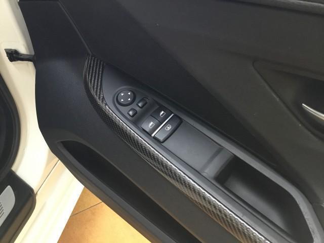 Ｍ６ ベースグレード　黒革パワーシートヒーター付・カーボンルーフ・ヘッドアップディスプレイ・ナビＴＶ・Ｂｌｕｅｔｏｏｔｈ・ＵＳＢ・ＤＶＤ・アダプティブＬＥＤヘッドライト・フロントモニター・バックカメラ・コーナーセンサー（27枚目）