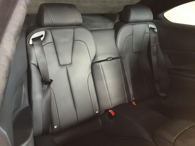 Ｍ６ ベースグレード　黒革パワーシートヒーター付・カーボンルーフ・ヘッドアップディスプレイ・ナビＴＶ・Ｂｌｕｅｔｏｏｔｈ・ＵＳＢ・ＤＶＤ・アダプティブＬＥＤヘッドライト・フロントモニター・バックカメラ・コーナーセンサー（29枚目）