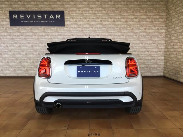 ＭＩＮＩ クーパー　コンバーチブル　メーカー保証・電動オープンＴＯＰ・茶革シートヒーター・カープレイ対応・ワイヤレス充電・Ｂｌｕｔｅｏｏｔｈ・ＵＳＢ・タイプＣ・追突軽減車・アダクティブクルーズコントロール・バックカメラ・コーナーセンサー（5枚目）