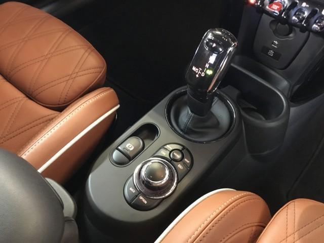 ＭＩＮＩ クーパー　コンバーチブル　メーカー保証・電動オープンＴＯＰ・茶革シートヒーター・カープレイ対応・ワイヤレス充電・Ｂｌｕｔｅｏｏｔｈ・ＵＳＢ・タイプＣ・追突軽減車・アダクティブクルーズコントロール・バックカメラ・コーナーセンサー（26枚目）