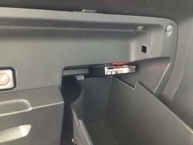 DS3クロスバック オペラ ブルーHDi ディーゼル車・ハーフレザー・ナビTV・カープレイ対応・Bluetooth・USB・バックカメラ・コーナーセンサー・FOCALサウンド・追突軽減車・アダクティブクルーズコントロール・ブライドスポット(25枚目)