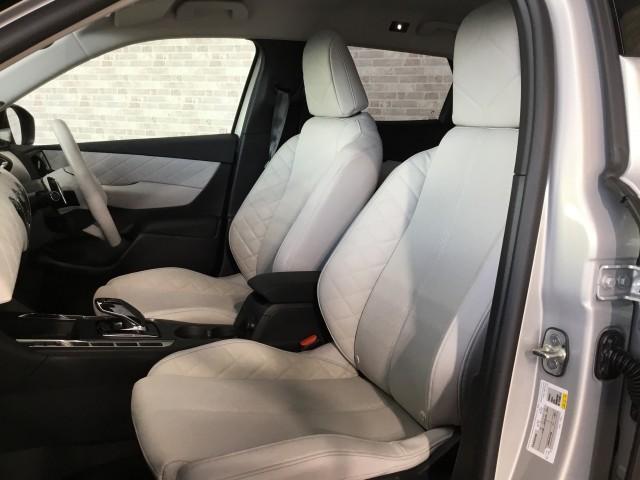 DS3クロスバック オペラ ブルーHDi ディーゼル車・ハーフレザー・ナビTV・カープレイ対応・Bluetooth・USB・バックカメラ・コーナーセンサー・FOCALサウンド・追突軽減車・アダクティブクルーズコントロール・ブライドスポット(28枚目)