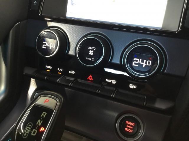 Ｆタイプ コンバーチブル　電動オープンソフトＴＯＰ・ハーフレザーパワーシート・ナビ・フルセグＴＶ・Ｂｌｕｅｔｏｏｔｈ・ＵＳＢ・ＭＥＲＩＤＩＡＮサウンド・コーナーセンサー・ＨＩＤライト・パドルシフト・ステアリングスイッチ（23枚目）