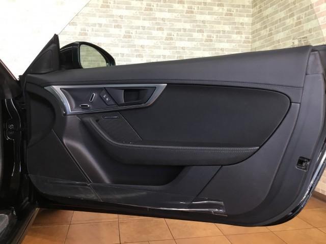 Ｆタイプ コンバーチブル　電動オープンソフトＴＯＰ・ハーフレザーパワーシート・ナビ・フルセグＴＶ・Ｂｌｕｅｔｏｏｔｈ・ＵＳＢ・ＭＥＲＩＤＩＡＮサウンド・コーナーセンサー・ＨＩＤライト・パドルシフト・ステアリングスイッチ（27枚目）