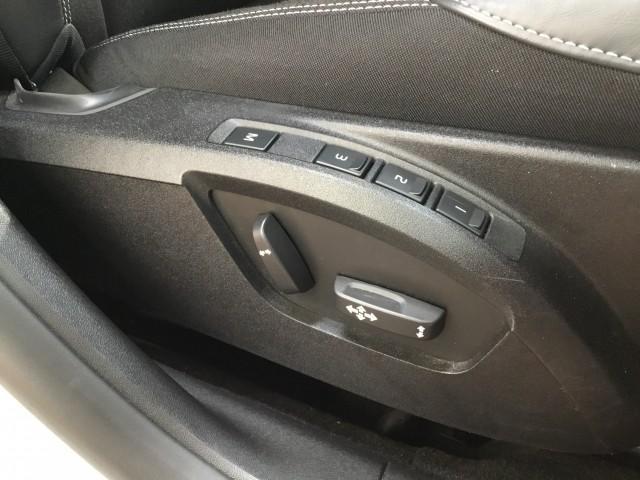 Ｖ４０ Ｔ３　モメンタム　ワンオーナー車・シティーセーティ・追突軽減車・アダクティブクルーズコントロール・ブライドスポット・ナビＴＶ・バックカメラ・コーナーセンサー・ＬＥＤライト・アクティブハイビーム・Ｂｌｕｔｅｏｏｔｈ（26枚目）