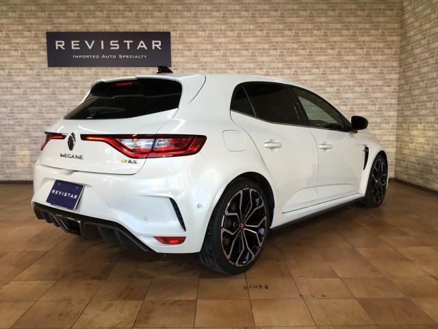 メガーヌ ルノー　スポール　アクティブブレーキ・追突軽減車・ハーフレザーヒーター付き・ナビ・フルセグＴＶ・カープレイ対応・Ｂｌｕｅｔｏｏｔｈ・ＵＳＢ・アダクティブクルーズコントロール・ブライドスポット・バックカメラ（5枚目）