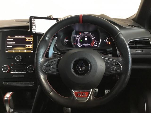 メガーヌ ルノー　スポール　アクティブブレーキ・追突軽減車・ハーフレザーヒーター付き・ナビ・フルセグＴＶ・カープレイ対応・Ｂｌｕｅｔｏｏｔｈ・ＵＳＢ・アダクティブクルーズコントロール・ブライドスポット・バックカメラ（19枚目）