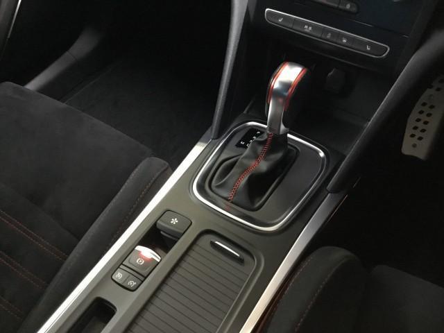 メガーヌ ルノー　スポール　アクティブブレーキ・追突軽減車・ハーフレザーヒーター付き・ナビ・フルセグＴＶ・カープレイ対応・Ｂｌｕｅｔｏｏｔｈ・ＵＳＢ・アダクティブクルーズコントロール・ブライドスポット・バックカメラ（22枚目）