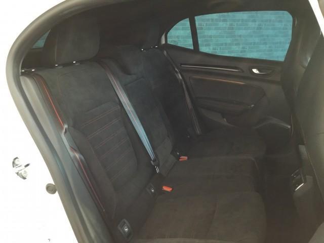 メガーヌ ルノー　スポール　アクティブブレーキ・追突軽減車・ハーフレザーヒーター付き・ナビ・フルセグＴＶ・カープレイ対応・Ｂｌｕｅｔｏｏｔｈ・ＵＳＢ・アダクティブクルーズコントロール・ブライドスポット・バックカメラ（30枚目）