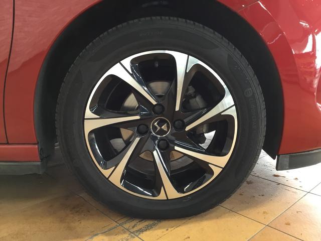 ＤＳ３カブリオ シック　電動オープンソフトＴＯＰ・アクティブシティブレーキ・追突軽減車・クルーズコントロール・ナビ・フルセグＴＶ・Ｂｌｕｅｔｏｏｔｈ・ＵＳＢ・ＣＤ・コーナーセンサー・ＨＩＤライト・デイライト（17枚目）