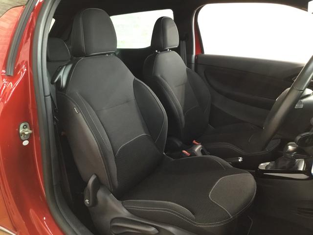 ＤＳ３カブリオ シック　電動オープンソフトＴＯＰ・アクティブシティブレーキ・追突軽減車・クルーズコントロール・ナビ・フルセグＴＶ・Ｂｌｕｅｔｏｏｔｈ・ＵＳＢ・ＣＤ・コーナーセンサー・ＨＩＤライト・デイライト（36枚目）