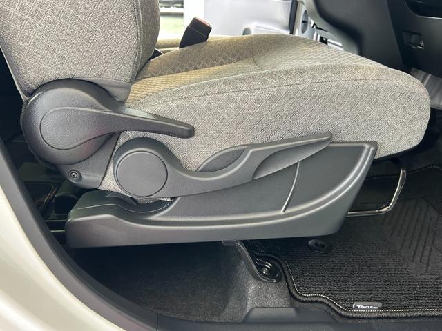 タント ウェルカムターンシートＸ　ディスプレイオーディオ　電動パーキング　両側電動スライドドア　プッシュボタンスタ－ト　コ－ナ－センサ－　アイドリングストップ機能　衝突被害軽減ブレーキ　シ－トヒ－タ－　バックカメラ（30枚目）