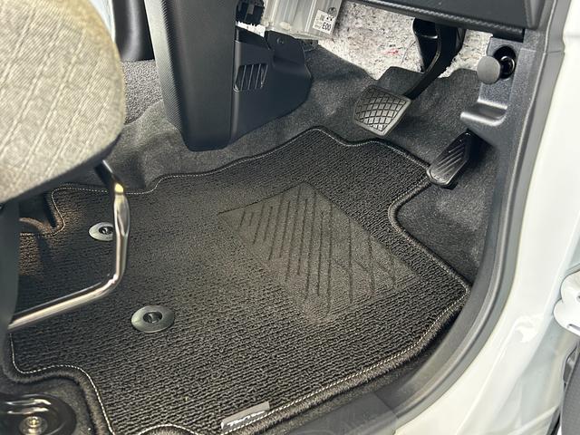 タント ウェルカムターンシートＸ　ディスプレイオーディオ　電動パーキング　両側電動スライドドア　プッシュボタンスタ－ト　コ－ナ－センサ－　アイドリングストップ機能　衝突被害軽減ブレーキ　シ－トヒ－タ－　バックカメラ（31枚目）