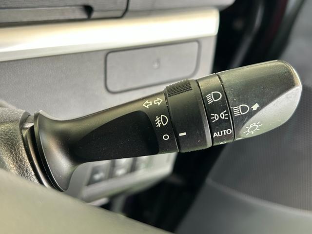 タント カスタムＸ　トップエディションＳＡＩＩＩ　ナビ　片側電動スライドドア　プッシュボタンスタ－ト　オ－トハイビ－ム　アイドリングストップ機能　衝突被害軽減ブレーキ　バックカメラ（15枚目）