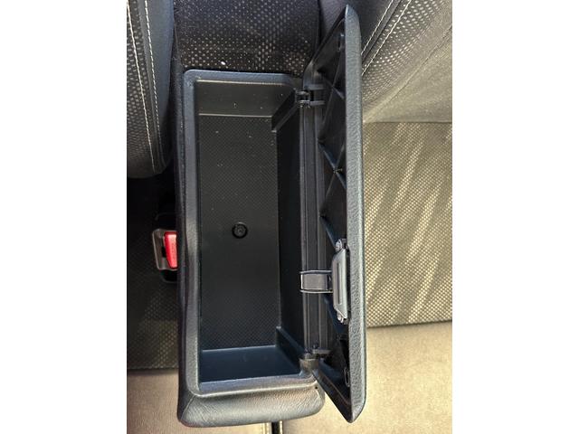 タント カスタムＸ　トップエディションＳＡＩＩＩ　ナビ　片側電動スライドドア　プッシュボタンスタ－ト　オ－トハイビ－ム　アイドリングストップ機能　衝突被害軽減ブレーキ　バックカメラ（20枚目）