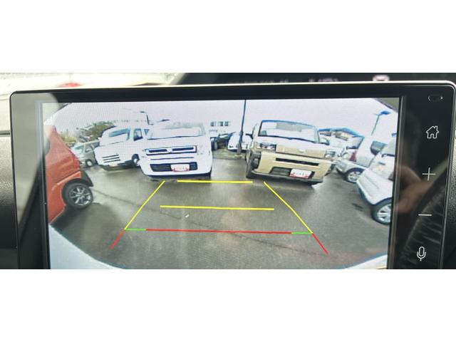 タント カスタムＲＳ　タ－ボ　ディスプレイオーディオ　衝突被害軽減ブレーキ　電動パーキング　プッシュボタンスタ－ト　コ－ナ－センサ－　アイドリングストップ機能　シ－トヒ－タ－　バックカメラ　ＬＥＤヘッドライト（6枚目）