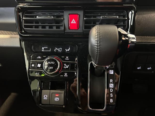 タント カスタムＲＳ　タ－ボ　ディスプレイオーディオ　衝突被害軽減ブレーキ　電動パーキング　プッシュボタンスタ－ト　コ－ナ－センサ－　アイドリングストップ機能　シ－トヒ－タ－　バックカメラ　ＬＥＤヘッドライト（7枚目）