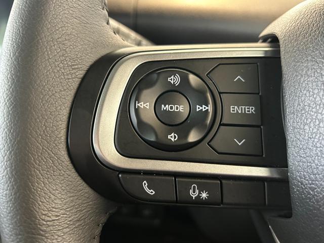 タント カスタムＲＳ　タ－ボ　ディスプレイオーディオ　衝突被害軽減ブレーキ　電動パーキング　プッシュボタンスタ－ト　コ－ナ－センサ－　アイドリングストップ機能　シ－トヒ－タ－　バックカメラ　ＬＥＤヘッドライト（11枚目）