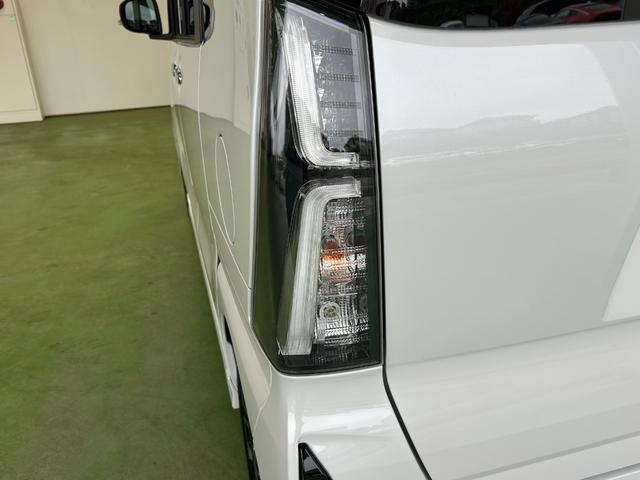 タント カスタムＲＳ　タ－ボ　ディスプレイオーディオ　衝突被害軽減ブレーキ　電動パーキング　プッシュボタンスタ－ト　コ－ナ－センサ－　アイドリングストップ機能　シ－トヒ－タ－　バックカメラ　ＬＥＤヘッドライト（51枚目）