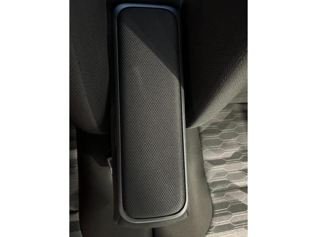 タント ファンクロス　ナビ　ドラレコ　ＥＴＣ　プッシュボタンスタ－ト　両側電動スライドドア　コ－ナ－センサ－　アイドリングストップ機能　衝突被害軽減ブレーキ　パノラマモニタ－（27枚目）