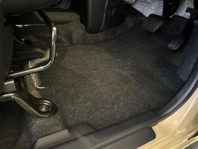 タント ファンクロス　ナビ　ドラレコ　ＥＴＣ　プッシュボタンスタ－ト　両側電動スライドドア　コ－ナ－センサ－　アイドリングストップ機能　衝突被害軽減ブレーキ　パノラマモニタ－（42枚目）