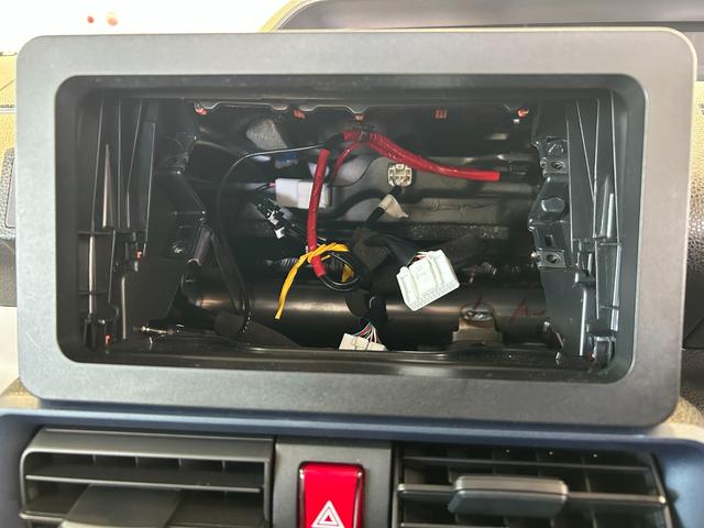 タント Ｘ　パノラマモニタ－対応　電動パーキング　片側電動スライドドア　プッシュボタンスタ－ト　コ－ナ－センサ－　衝突被害軽減ブレーキ　アイドリングストップ機能　シ－トヒ－タ－　ＬＥＤヘッドライト（5枚目）