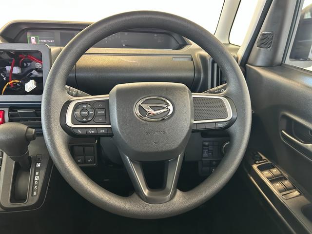 タント Ｘ　パノラマモニタ－対応　電動パーキング　片側電動スライドドア　プッシュボタンスタ－ト　コ－ナ－センサ－　衝突被害軽減ブレーキ　アイドリングストップ機能　シ－トヒ－タ－　ＬＥＤヘッドライト（12枚目）